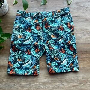Tropical Leaf Print Men's Shorts